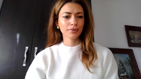 Adela - Single mom. 40 y online show from November 25, 7:43 am