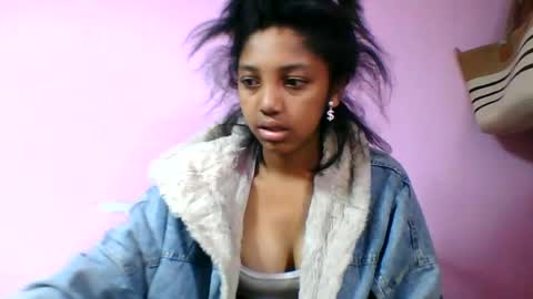 francia333068 online show from July 3, 5:35 am