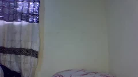 Snapshot of freaky_angie1 chatting on October 23, 5:46 am freaky online show from October 23, 5:46 am
