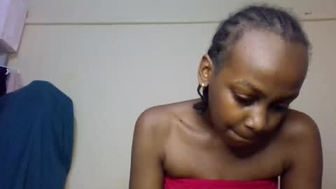 freaky_beauty online show from July 6, 7:24 am