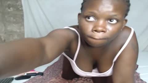 maxy online show from March 5, 9:28 pm