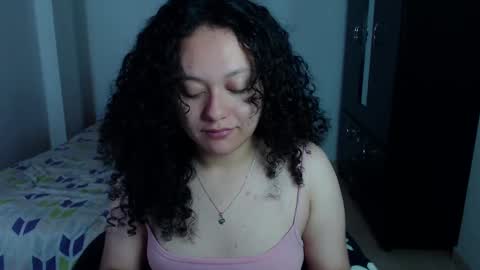 Snapshot of freud_x_louise1 chatting on January 5, 10:21 am Louise  online show from January 5, 10:21 am