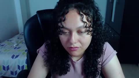 Snapshot of freud_x_louise1 chatting on February 28, 5:15 am Louise  online show from February 28, 5:15 am