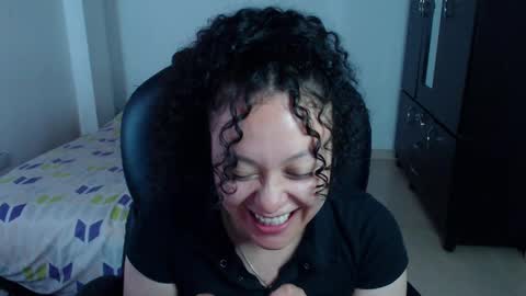 Snapshot of freud_x_louise1 chatting on February 27, 5:02 am Louise  online show from February 27, 5:02 am