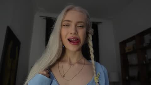 Freya online show from April 1, 7:22 pm