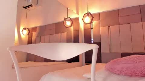  ALIS AND ALEX  online show from March 8, 2:04 am