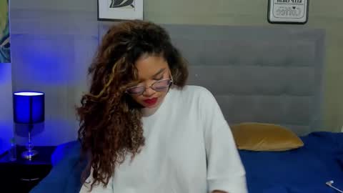 Frezzita online show from December 19, 8:01 pm