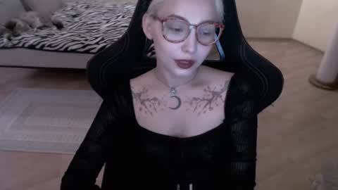 Lilith online show from July 31, 12:06 pm