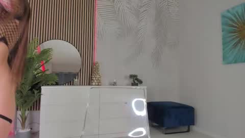 Jessy online show from February 6, 5:44 am