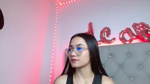 Victoria online show from November 5, 10:59 pm