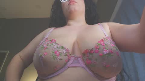 gaaby  online show from September 12, 1:06 am