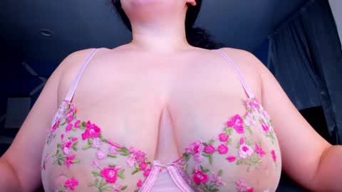 gaaby  online show from January 3, 1:59 am