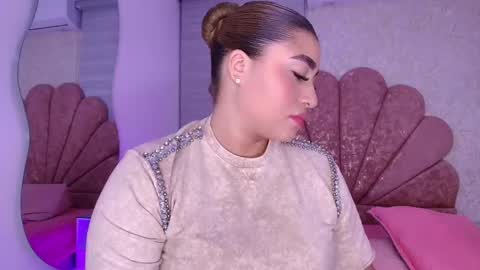 gabriela online show from April 15, 7:58 pm