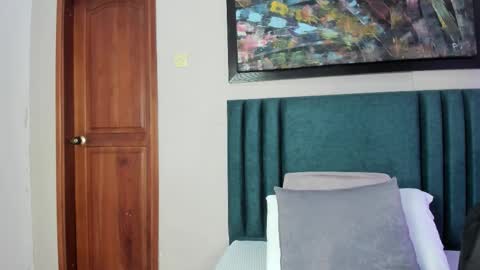 GahiaBelucci online show from March 8, 2:10 pm