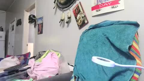 Snapshot of gamer202324 chatting on September 21, 2:21 am gamer202324 online show from September 21, 2:21 am