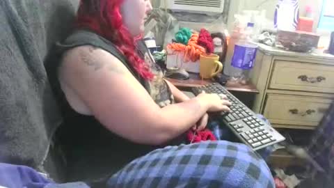 Snapshot of gamer202324 chatting on October 14, 3:09 am gamer202324 online show from October 14, 3:09 am