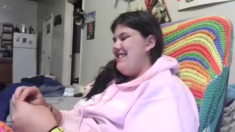 Snapshot of gamer202324 chatting on September 20, 2:21 am gamer202324 online show from September 20, 2:21 am