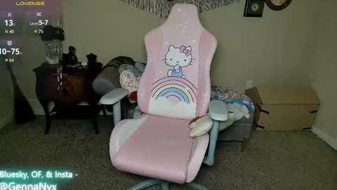 Genna Nyx online show from November 18, 8:04 am