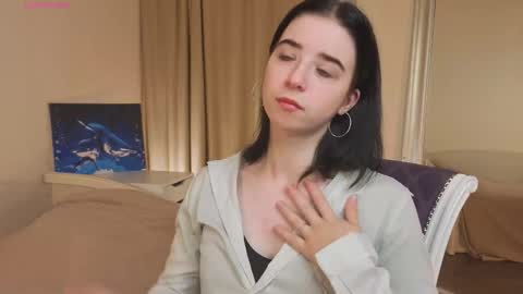 Snapshot of georginatrue chatting on October 23, 3:12 am My name is Kelly online show from October 23, 3:12 am