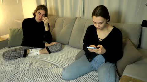 Isabella online show from January 17, 3:32 pm