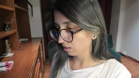 andy online show from March 7, 2:04 am