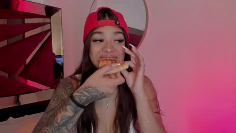 Gia  online show from December 4, 6:41 pm