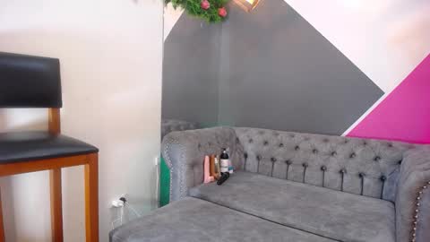 GIGI STCOTT online show from November 3, 2:59 am