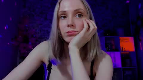 Gina online show from April 9, 6:19 am