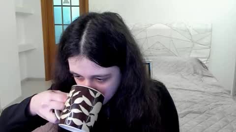 Kate online show from December 20, 9:35 am