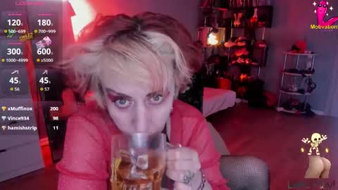 Gina Moor online show from April 24, 12:24 am