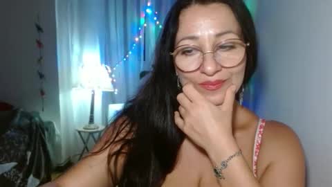 GinaONeon online show from September 14, 7:45 pm