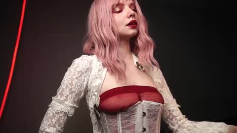        im expecting 350 thumbs up on my altar   online show from March 13, 10:11 pm