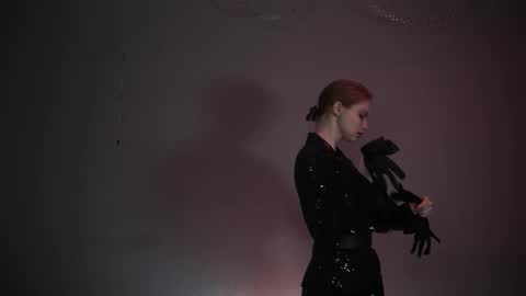        im expecting 350 thumbs up on my altar   online show from February 18, 10:09 pm