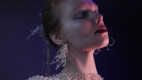        im expecting 350 thumbs up on my altar   online show from February 17, 10:09 pm