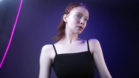        im expecting 350 thumbs up on my altar   online show from March 4, 10:27 pm