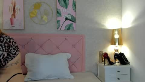 Ginger online show from January 14, 7:43 pm