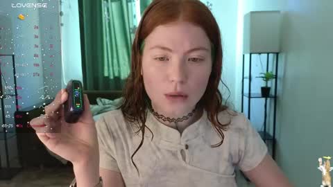 gingercute17 online show from April 2, 5:05 am