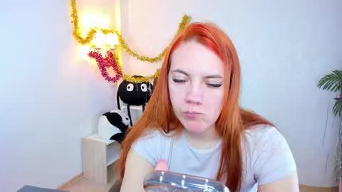 gingerr_pie online show from January 11, 5:34 am