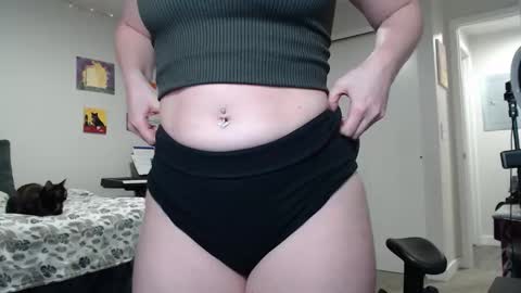 gingervial online show from December 4, 6:30 pm