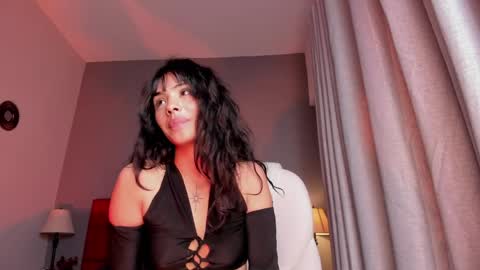 Giovanna  online show from April 10, 6:30 am