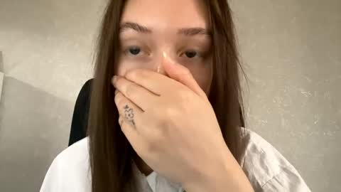 Melisa online show from April 28, 1:25 am