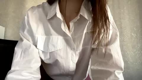 Melisa online show from April 25, 1:30 am