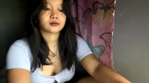 Snapshot of girl_kylax chatting on October 26, 7:04 am ilove play tab and dirty online show from October 26, 7:04 am