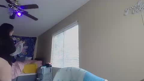 Jasmine online show from November 18, 4:30 pm