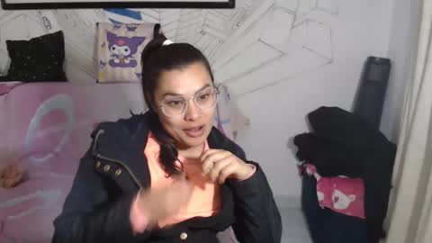 girlsex_hot online show from May 16, 3:09 am