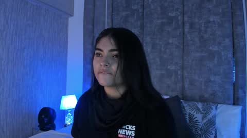     online show from October 23, 10:32 am