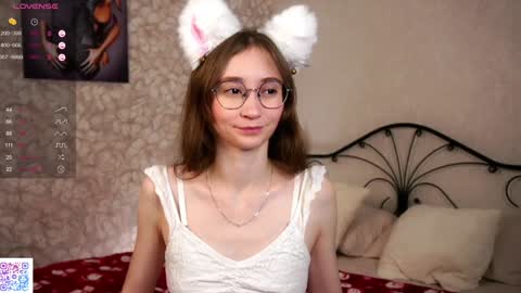 Sandra online show from December 17, 6:09 pm