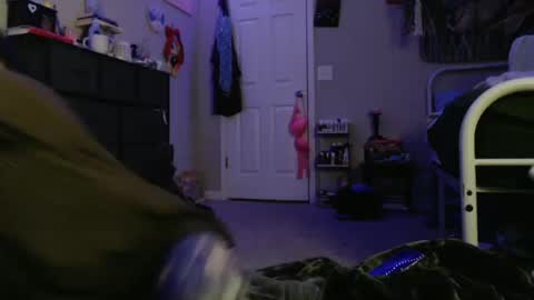 Snapshot of glitterspace chatting on October 11, 6:40 am anna online show from October 11, 6:40 am