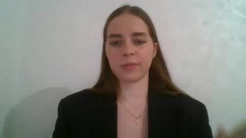 gloria954807 online show from June 9, 9:03 pm