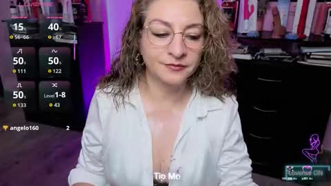 Snapshot of gloriacrespo chatting on October 5, 11:43 pm gloriacrespo online show from October 5, 11:43 pm